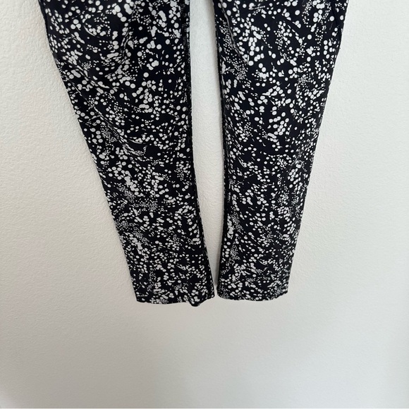 Lululemon Fast & Free Crop Leggings Nulux Fabric Chirasu Black White Size 4 - Picture 7 of 9
